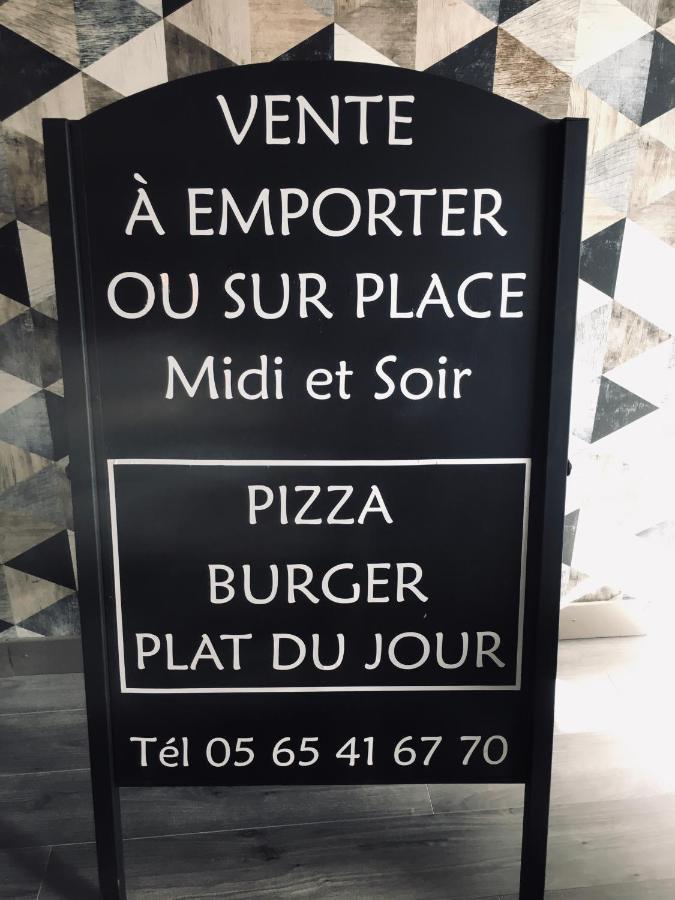Auberge du relais d auniac Anglars-Nozac Extérieur photo